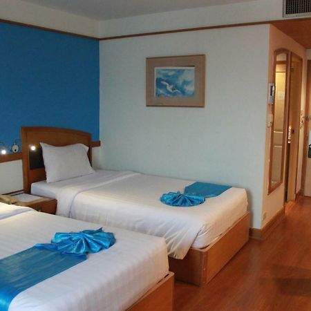 Chon Inter Hotel Chonburi Exteriör bild