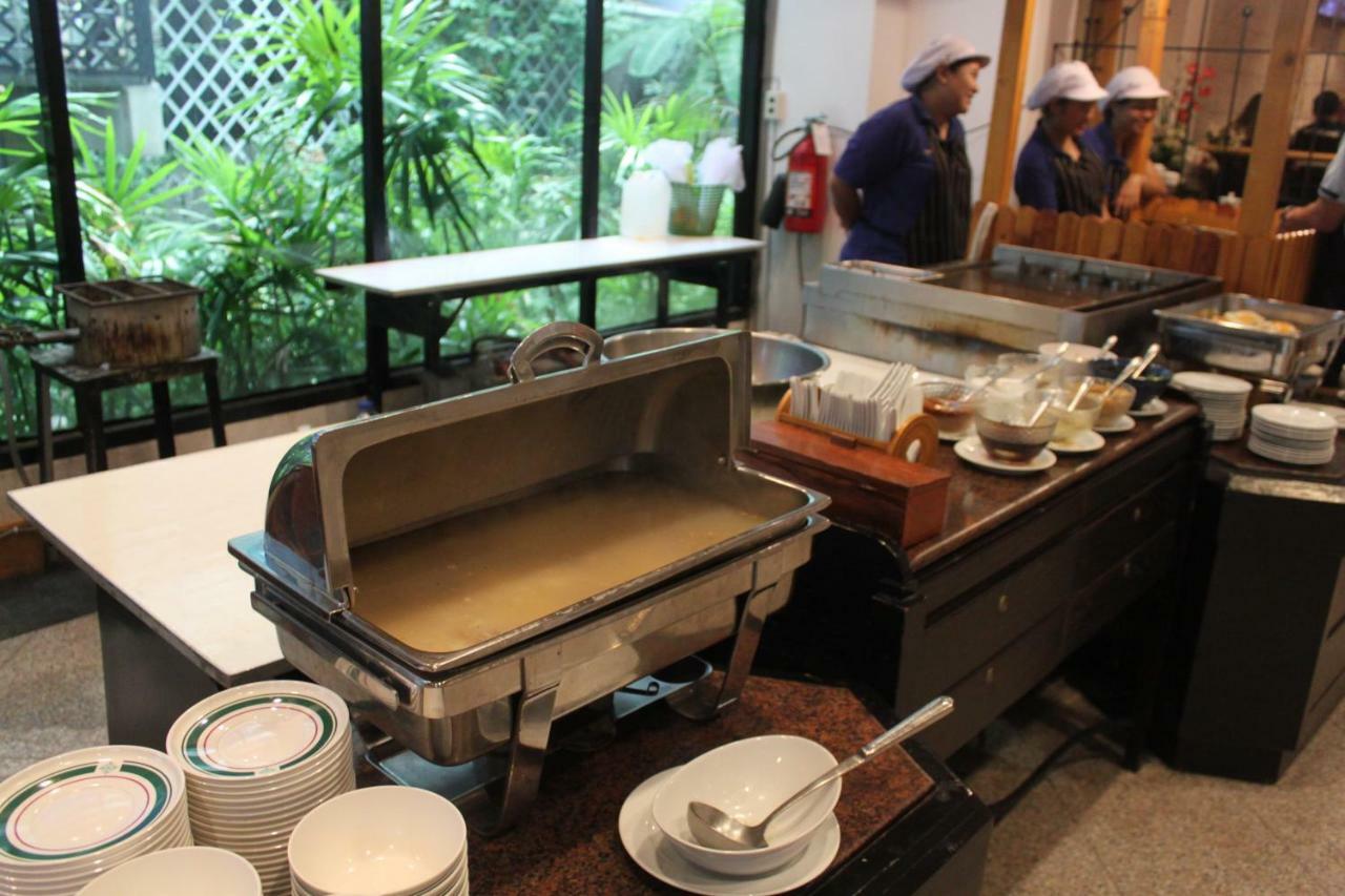 Chon Inter Hotel Chonburi Exteriör bild