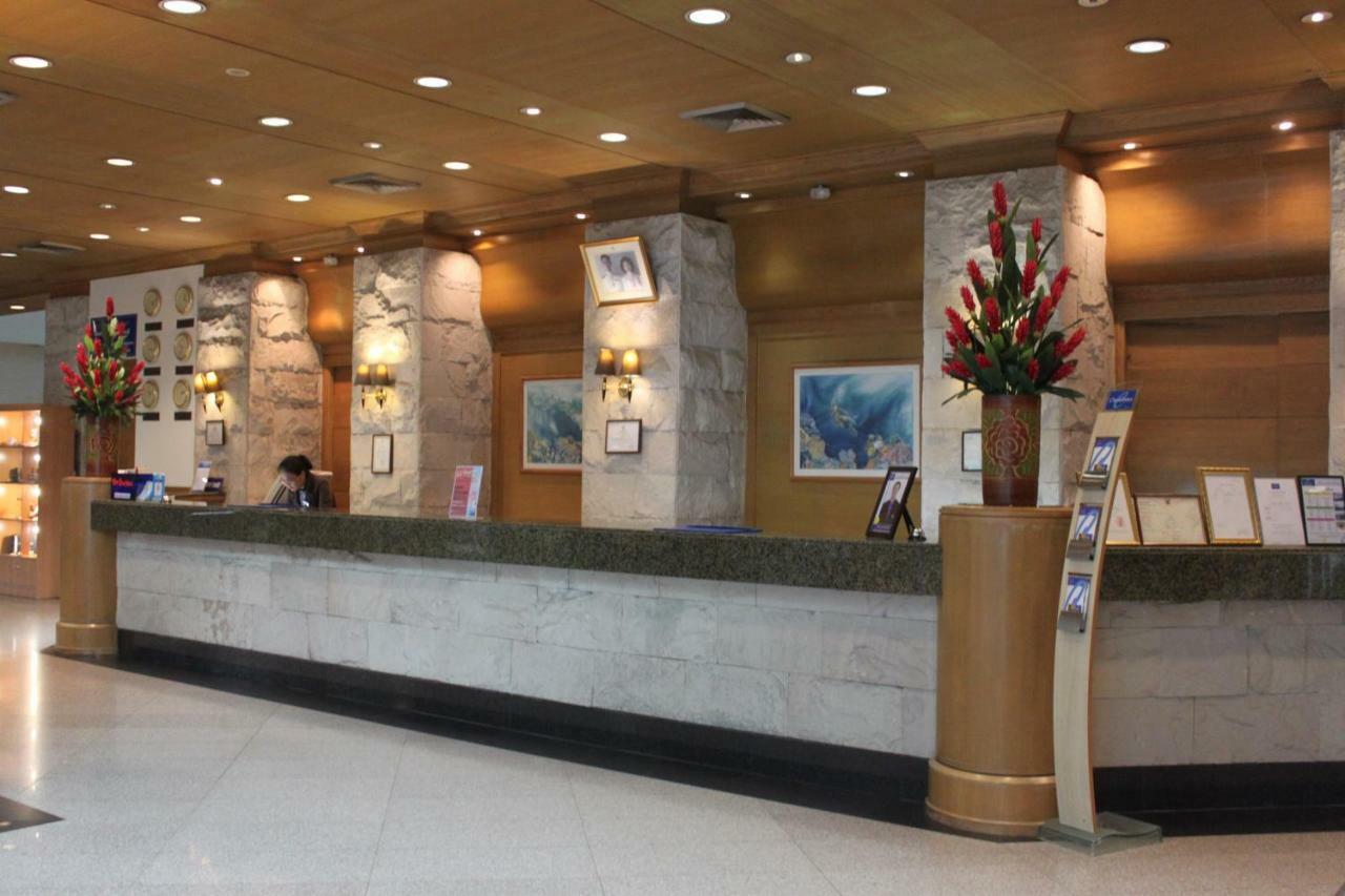 Chon Inter Hotel Chonburi Exteriör bild